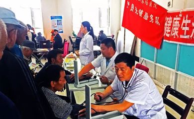 創業社區衛生服務中心開展健康生活方式宣傳咨詢活動